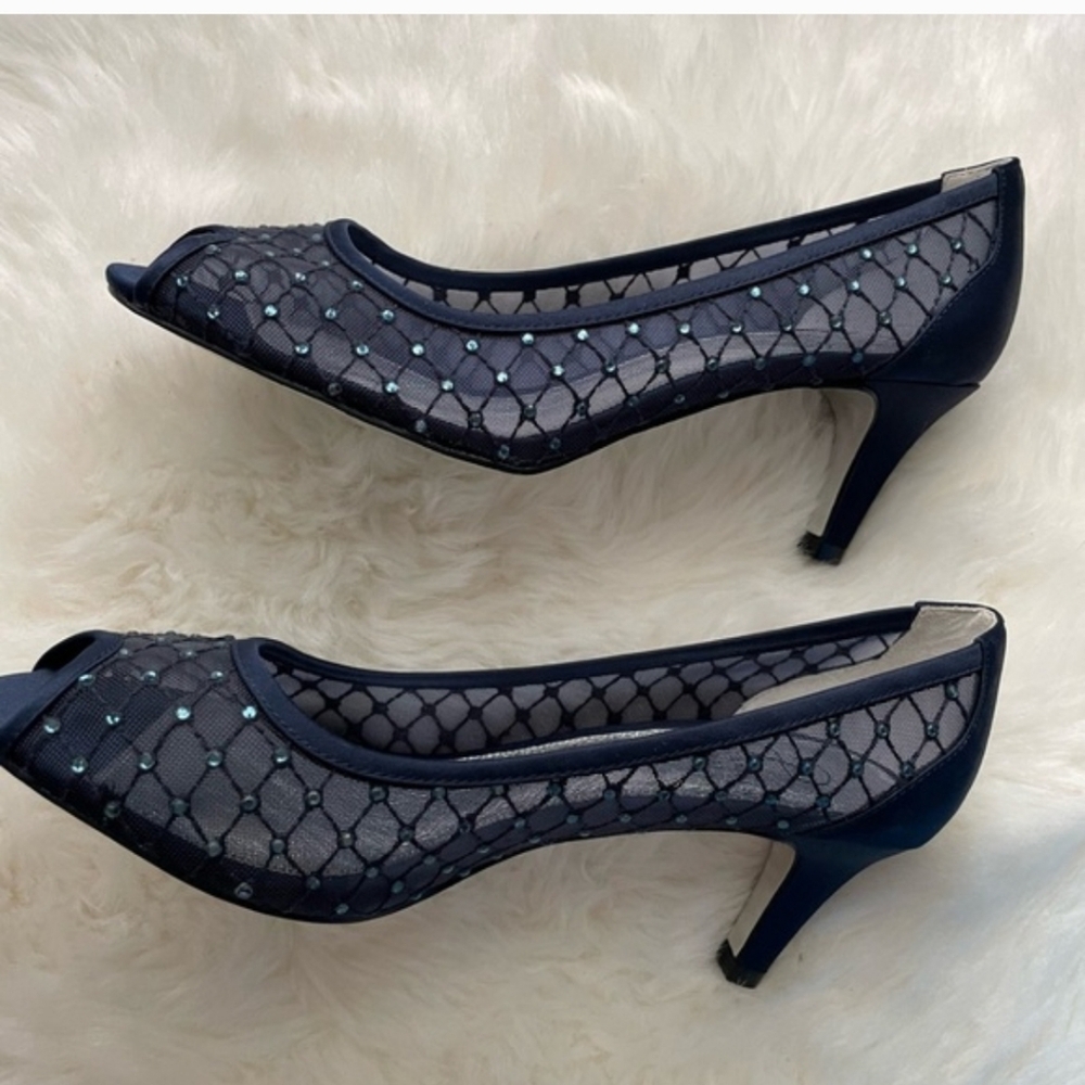Adrianna Papell Navy Peep-Toe Heels, EUC - Picture 2 of 4
